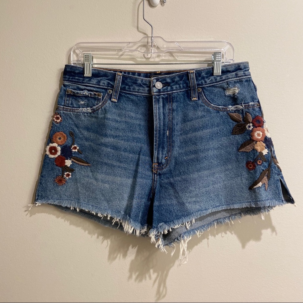 Abercrombie & Fitch embroidered Jean shorts